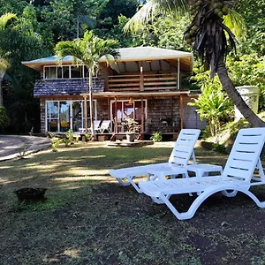 https://manta-lodge.frenchpolynesia-hotels.com